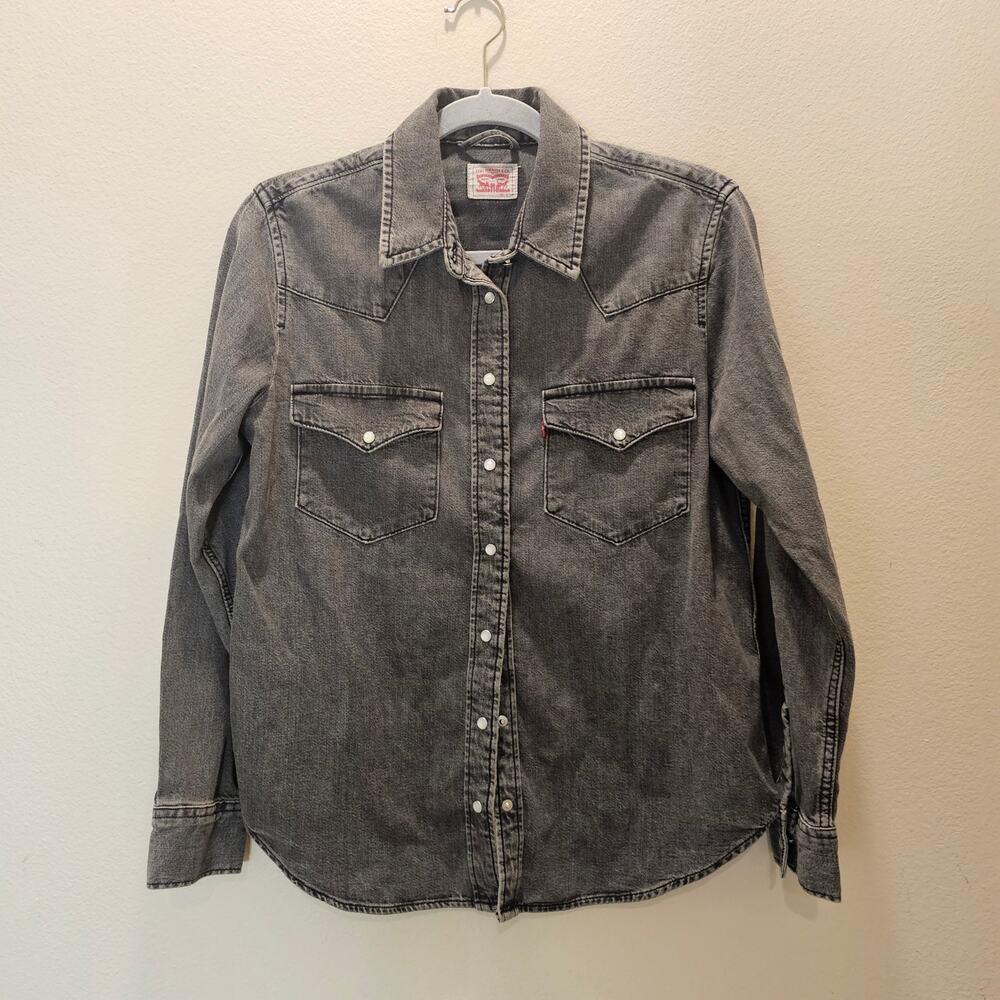 Women's Levi's Long Sleeve Button Denim Shirt Size Small